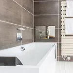 The At Szálloda 5*