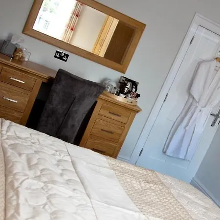 Inn The At 5*