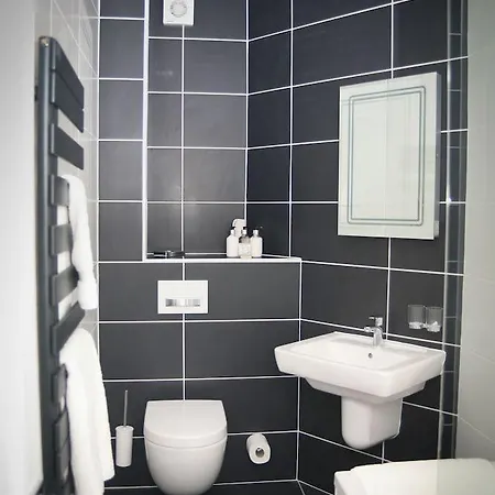 The At 호텔 브로